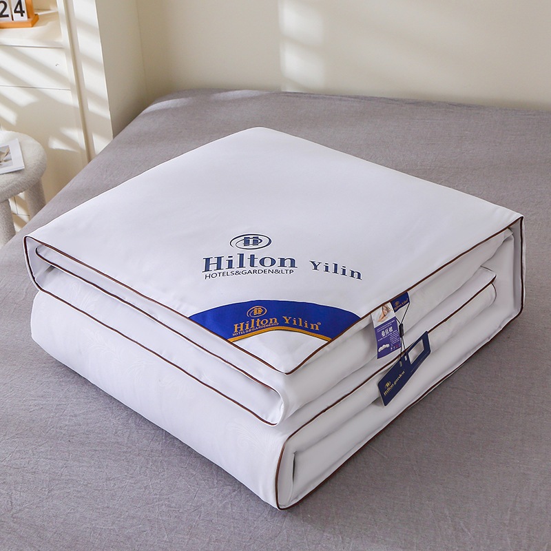 Hiltonแท้ ผ้านวม ไส้ผ้าไหม100% ผ้านวมโรงแรม5ดาว เกรดพรีเมี่ยม ผ้าห่ม อ่อนนุ่ม เย็น เนียน ทำความสะอาดง่าย ขนาด 5,6,7ฟุต