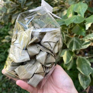 ขนมสัมปันนี หรือ ขนมจ่ามงกุฎ ขนมพื้นถิ่นอัมพวา น่ารักตะมุตะมิ ของฝากแสนน่ารัก - 200 กรัม