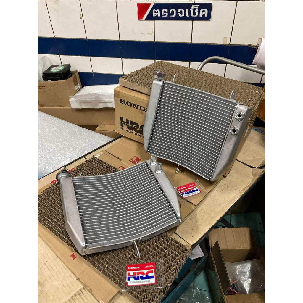 หม้อน้ำ HONDA HRC NSF250R (HONDA HRC) 19010-NX7-000 / 37870-NF4-611