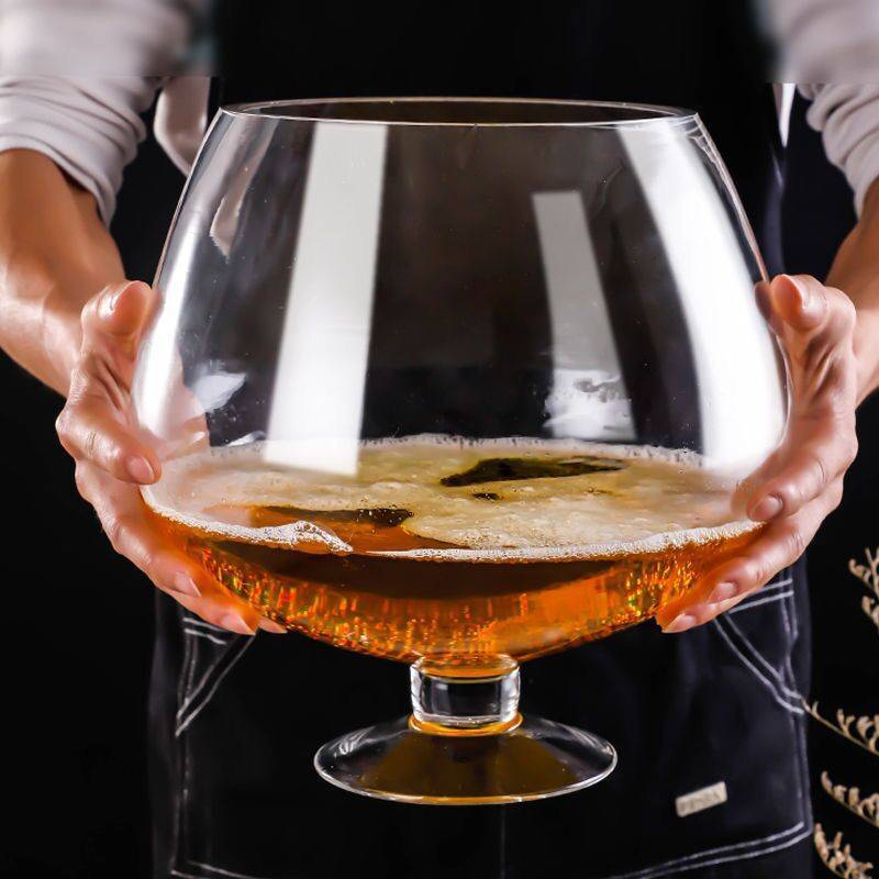 แก้วยักษ์ แก้วไวน์ยัก แก้วใส่เครื่องดื่มขนาดใหญ่