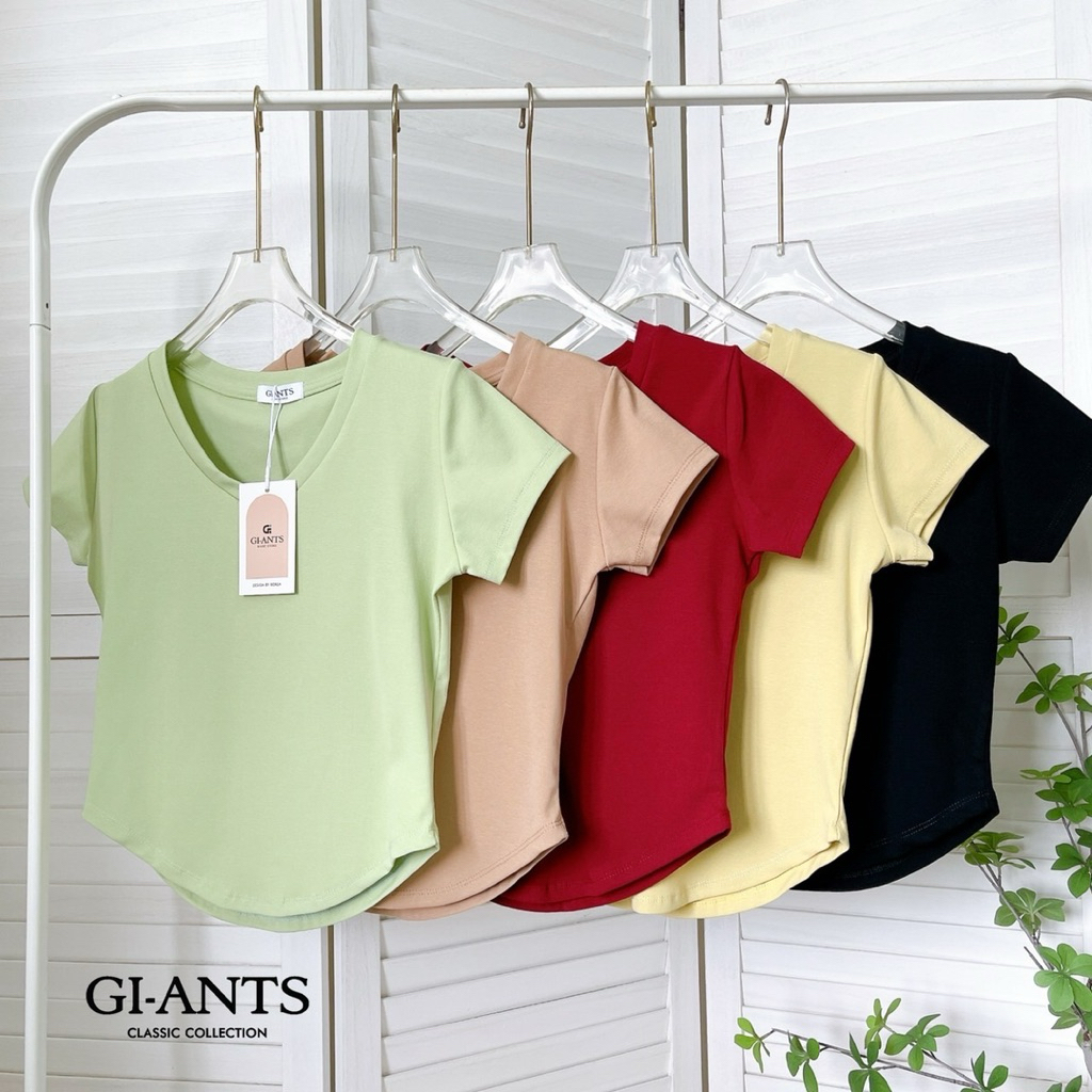 GI-ANTS เสื้อครอปคอวีชายโค้ง