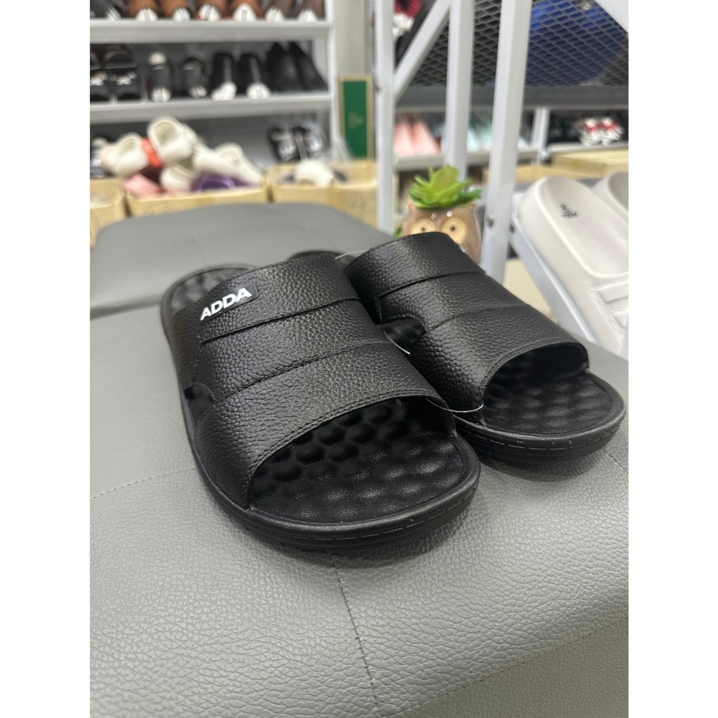 รองเท้าแตะ ADDA รองเท้าผู้ชาย รองเท้าพื้นหนา สี สีดำ Size 7-9 รุ่น 13XOO (O5)