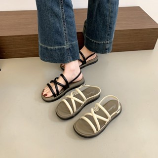 HM55 รองเท้าแตะแบบสวมรัดส้น สายปรับได้  มีทั้งหมด 2 สี สีดำ …