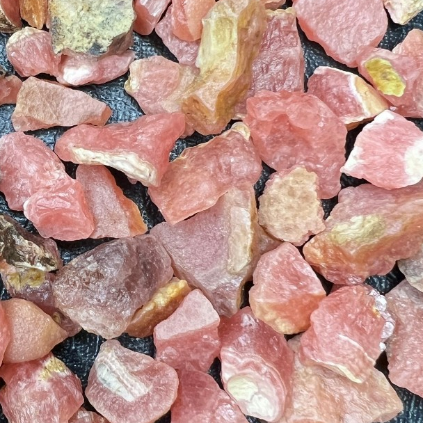 หินโรโดโครไซต์จัดชุด แร่ดิบ (Rhodochrosite)  เลือกก้อนได้  แร่หายาก จากธรรมชาติ