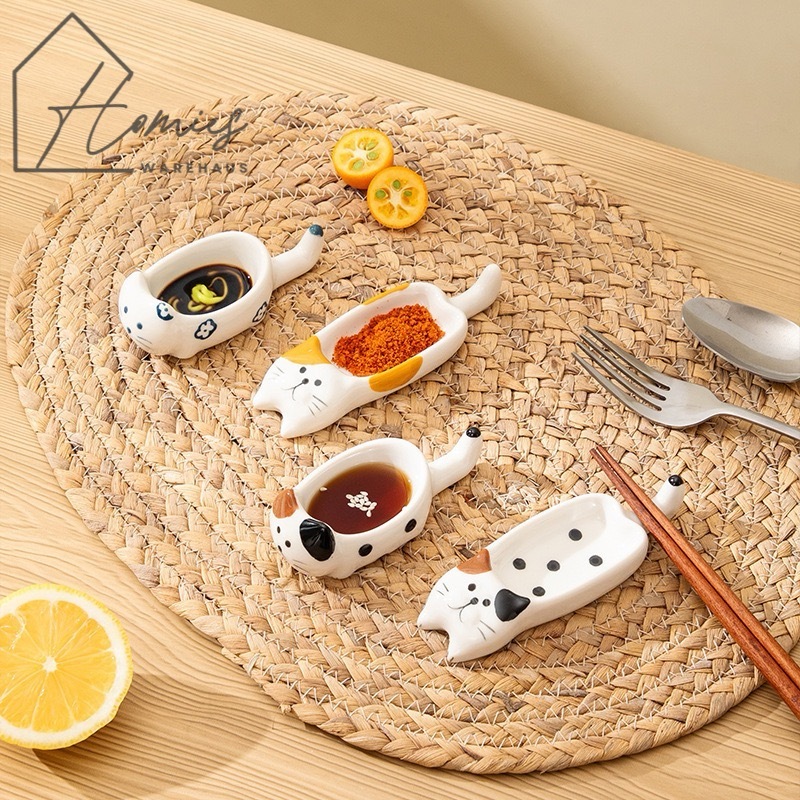 【พร้อมส่ง】🍽️ ถ้วยน้ำจิ้ม เซรามิก ลายน้องแมว สุดน่ารัก หางสามารถวางตะเกียบได้ สไตล์เกาหลี ถ้วยอาหารแฮมเตอร์