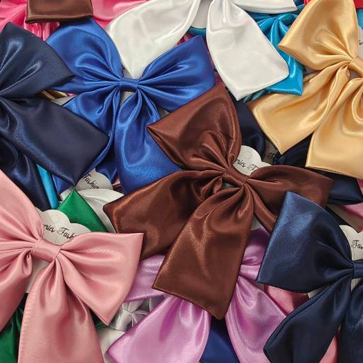 พร้อมส่ง โบว์ผ้าซาติน กิ๊บโบว์งานไทย สีเยอะมาก กิ๊บติดผม