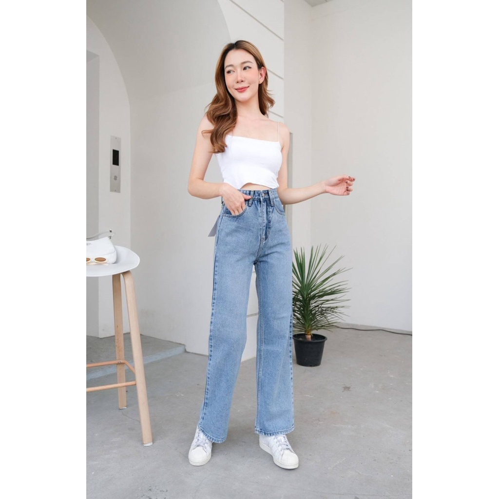 👖MAKQUA JEANS กางเกงยีนส์ทรงขากระบอกสีฟอกสวยๆรุ่นใหม่ล่าสุด ทรงสวย ทันสมัย สีนี้กำลังฮิตสุดๆตอนนี้