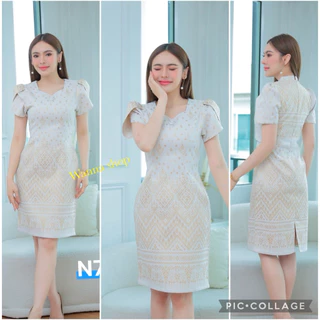 เดรสผ้าไทย สีขาวทอง ผ้าฝ้ายลายหยดเทียน ทรงเสื้อกั๊ก ชนเชิง พร้อมส่ง