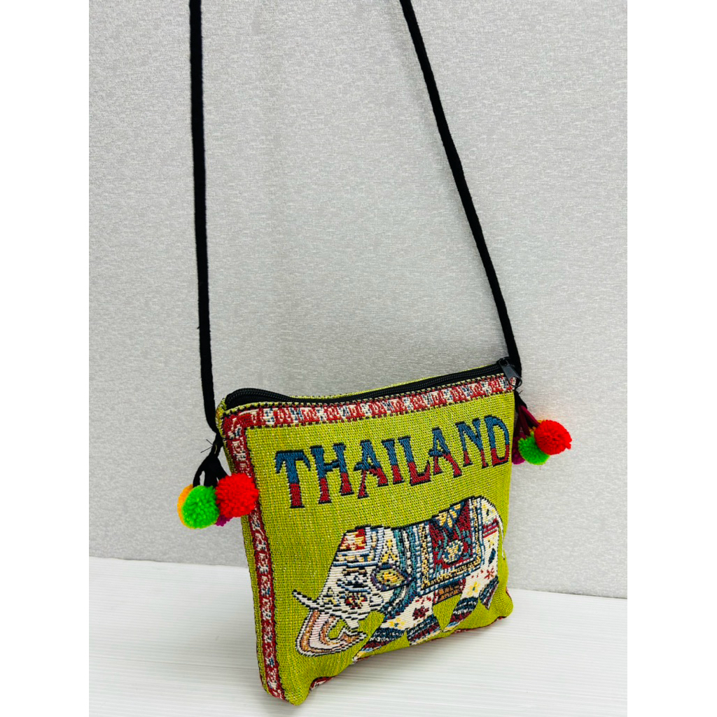 [พร้อมส่ง] กระเป๋าสะพายข้างลายไทย มีซิปข้างใน Thai Crossbody Bag