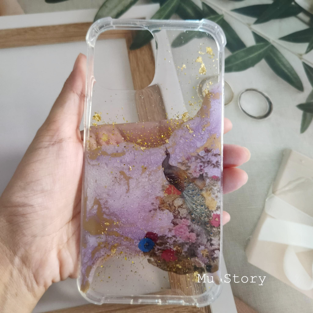 เคสเสริมสิริมงคลนกยูงสัญลักษณ์ความสง่างาม สูงส่ง ตัวแทนแห่งมงคล ความรักความสุช ความโชคดีความเจริญด้านการเงินมั่งคั่ง