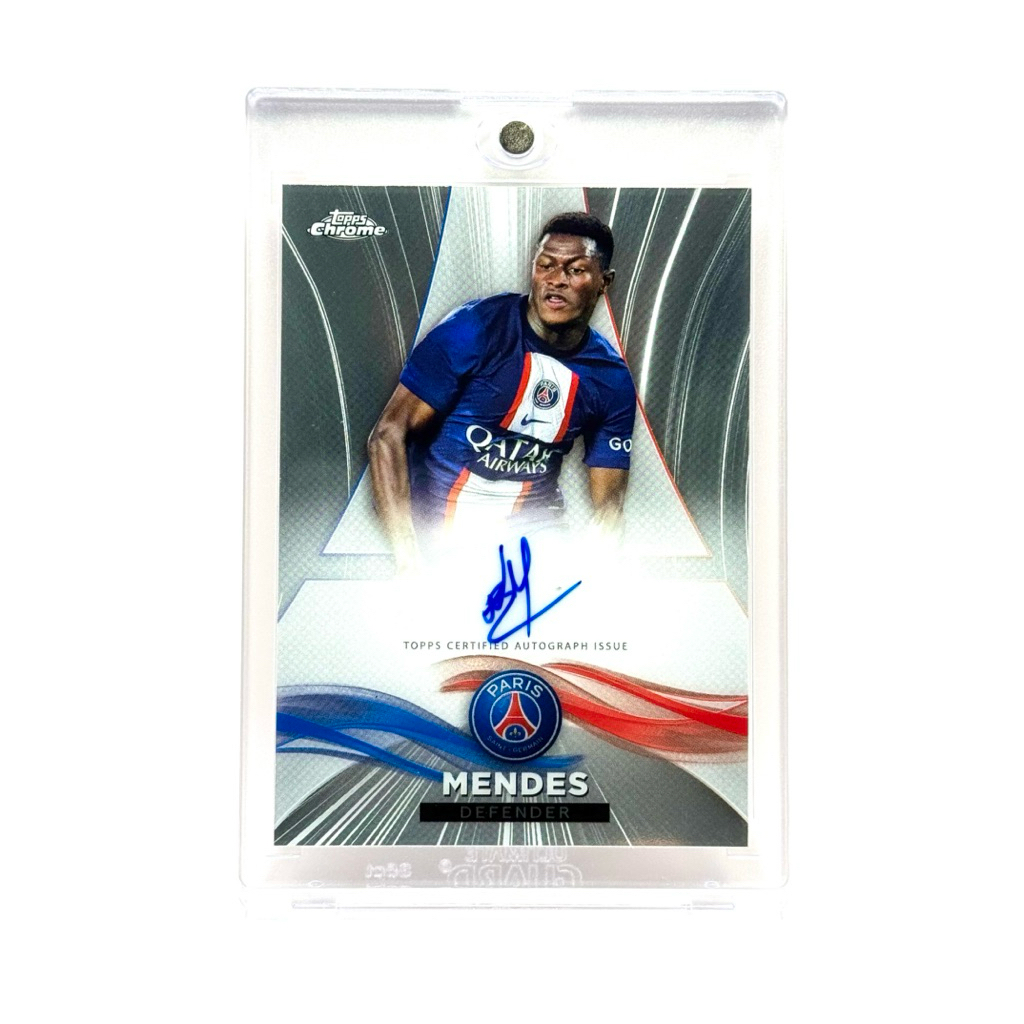 Topps Chrome Paris Saint-Germain 22/23 Nuno Mendes /99 Chrome Autograph On Card