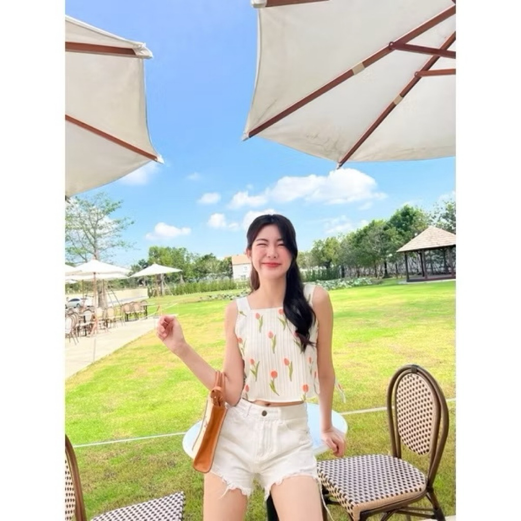 KORRA - เสื้อสายเดี่ยวครอป