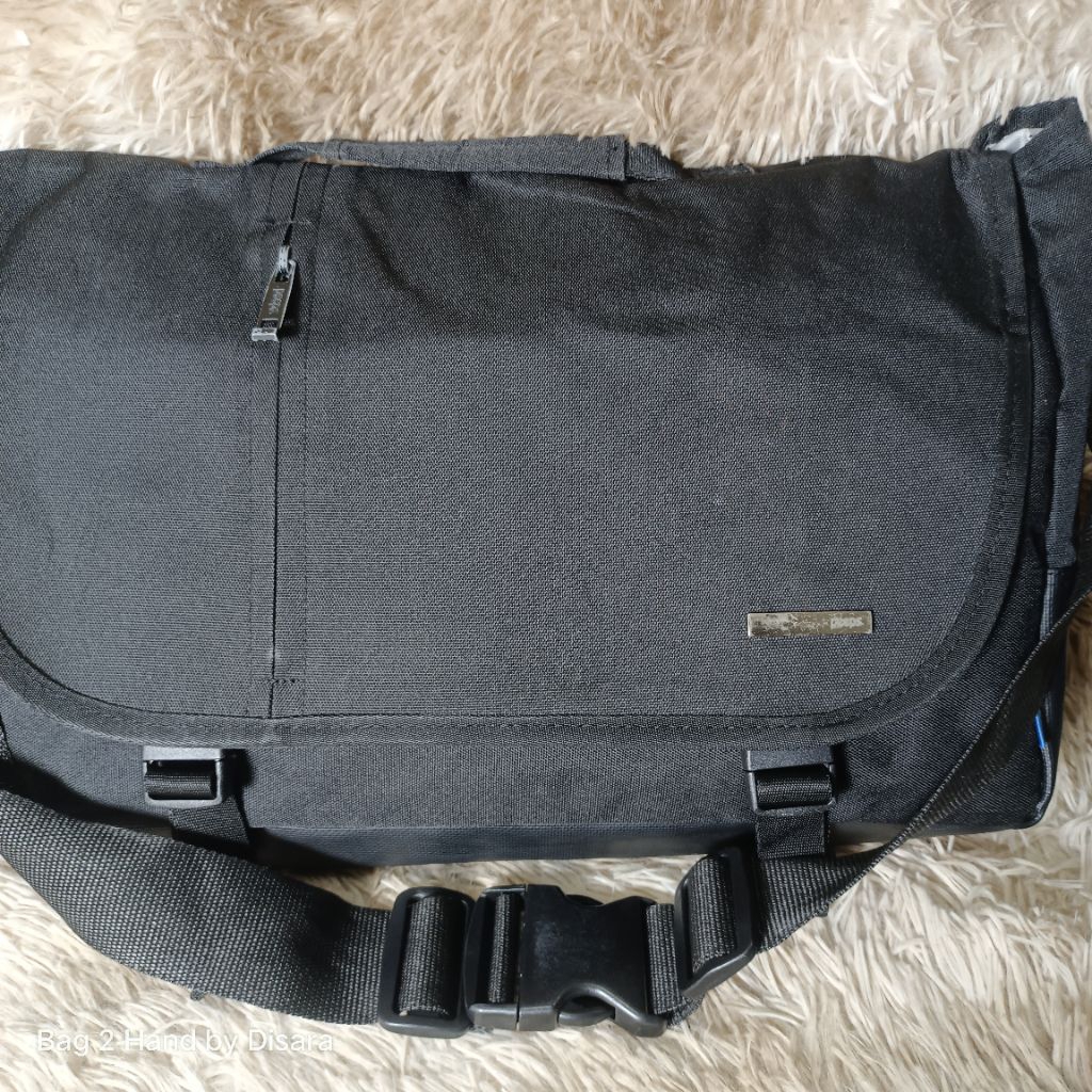 กระเป๋าสะพายข้างผู้ชาย/ผู้หญิง Masenger Bag Brand Peeps