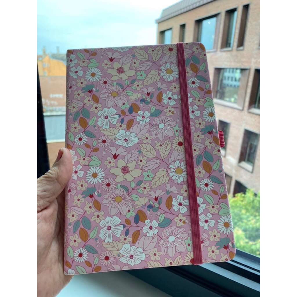 สมุดกริด A5 Flying Tiger Copenhagen 96 แผ่น สมุดโน้ต ลายดอก สีชมพู gird notebook bullet planner