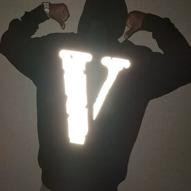 เสื้อฮู้ด Vlone 3M Reflective Hoodie ของแท้ 100%