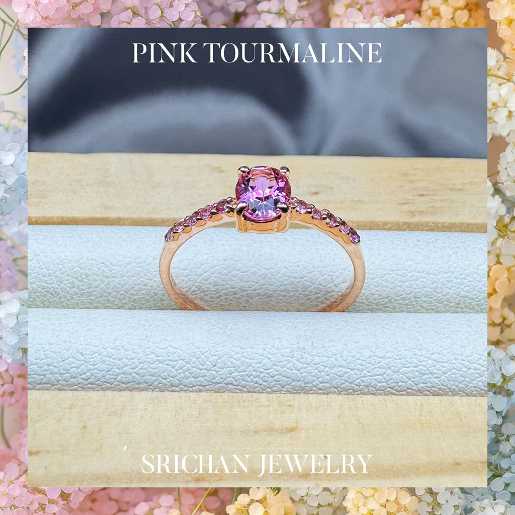 แหวนพิงค์ทัวมารีนด้านข้างประดับด้วยพลอยพิงค์เช่นเดียวกันค่ะ