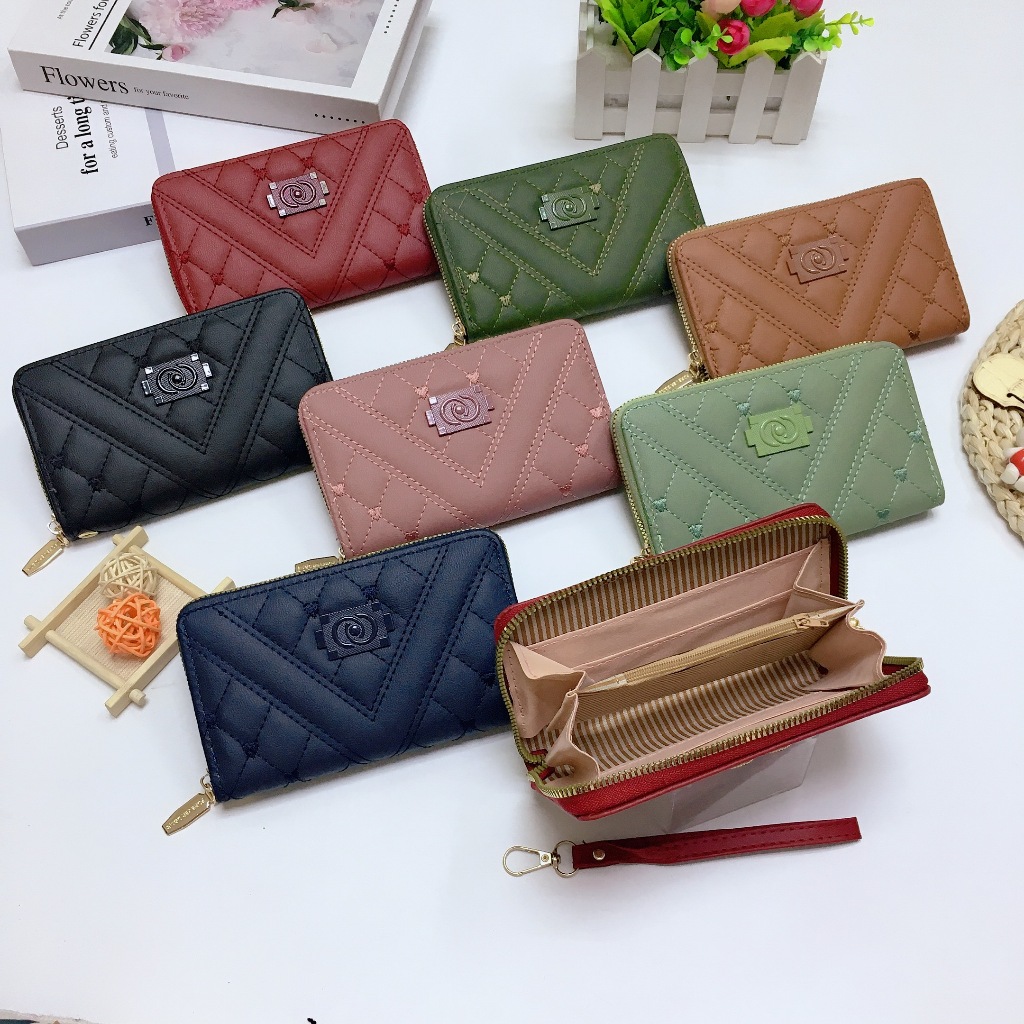 M15#BBกระเป๋าสตางค์ใบกลางมีช่วงใส่บัตรงทั้งหมด4ช่อง 📌วัดสุด:หนังPU รุ่นใหม่มีสายคล้องมือทุกใบค่ะ