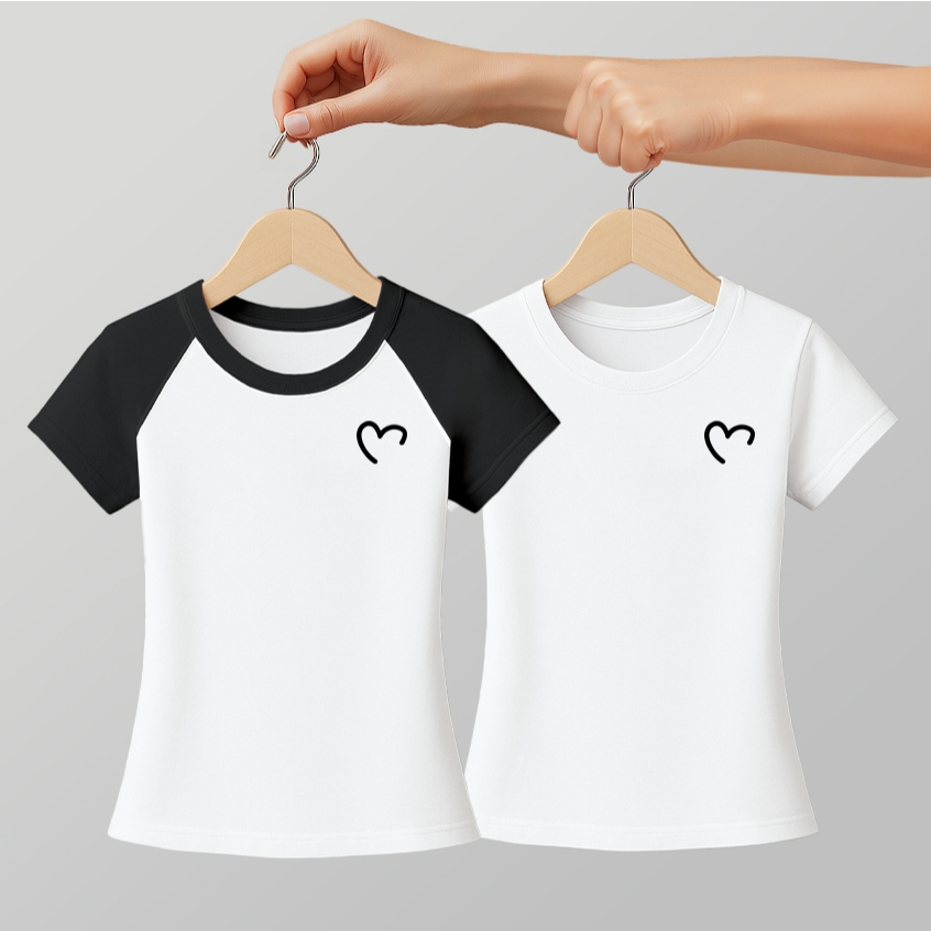 เสื้อรัดรูป คอกลม แขนสั้น เสื้อยืดผู้หญิง สกรีนลายหัวใจสุดน่ารัก สีทูโทน แฟชั่นเก๋ๆใส่แล้วเข้ารูป