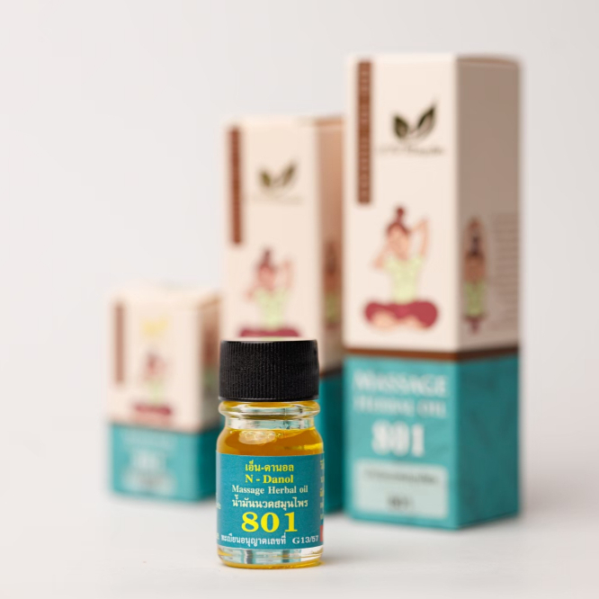 น้ำมันสมุนไพร 801 บวรเวช ขนาด 4 มล | บรรเทาปวดเมื่อย คลายเส้น แก้เคล็ดขัดยอก ใช้ง่าย พกพาสะดวก