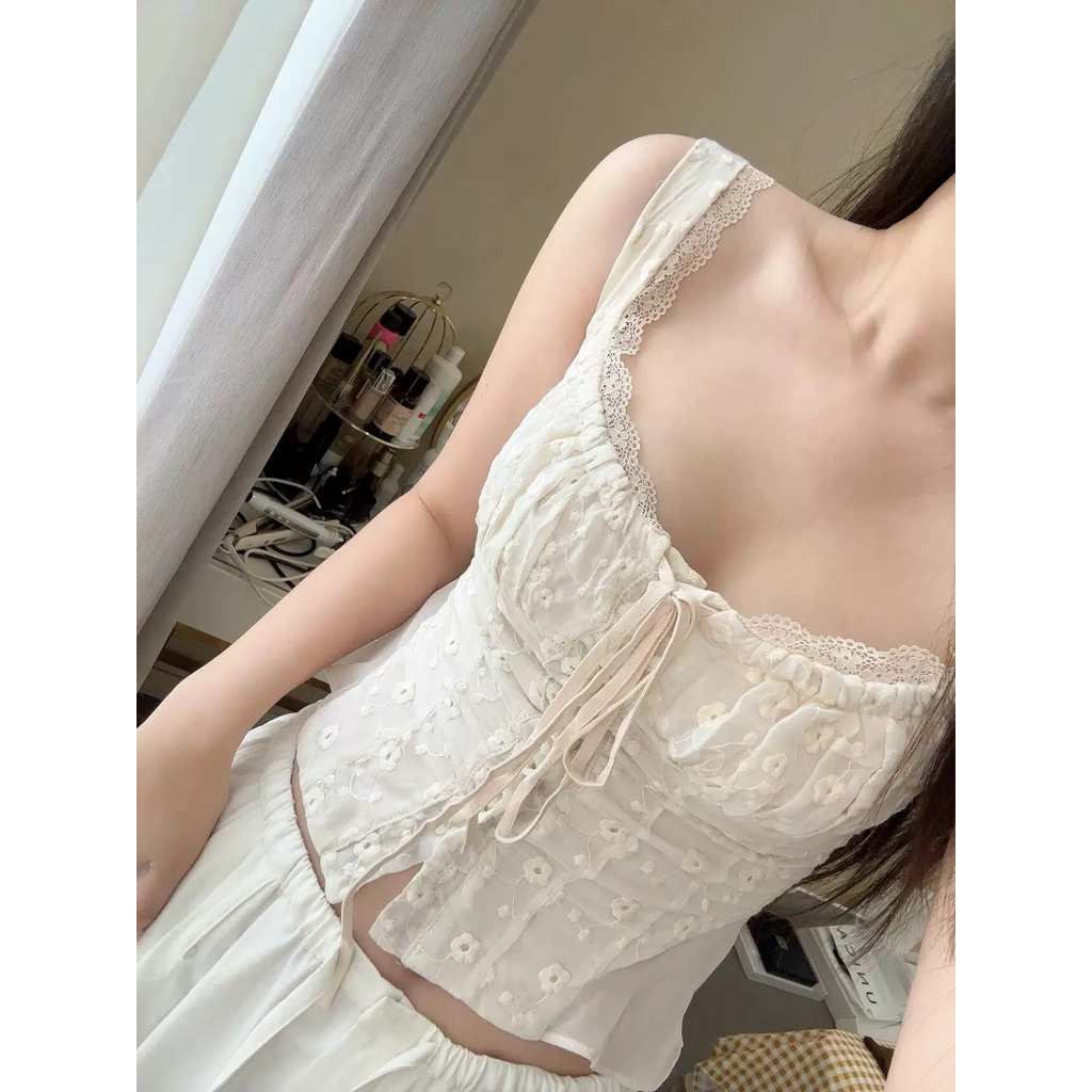 gurls.girl | (พร้อมส่ง!) lace top เสื้อสายเดี่ยวลูกไม้