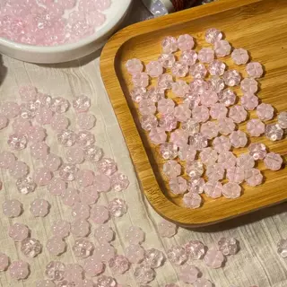 (ส่งจากไทย!!)ลูกปัดแก้วใบโคลเวอร์ 10 ชิ้น 10 มิล DIY