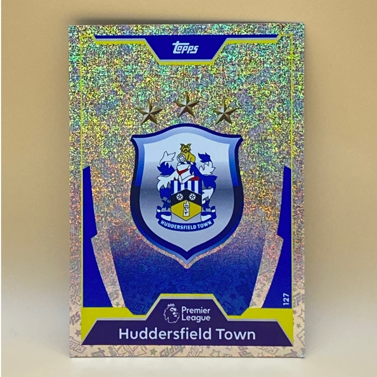 #127 Huddersfield Town Match Attax 17/18 CLUB BADGE Mint Condition