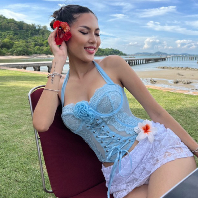 Georgia corset | คอเซ็ทลูกไม้สีเบบี้บลู
