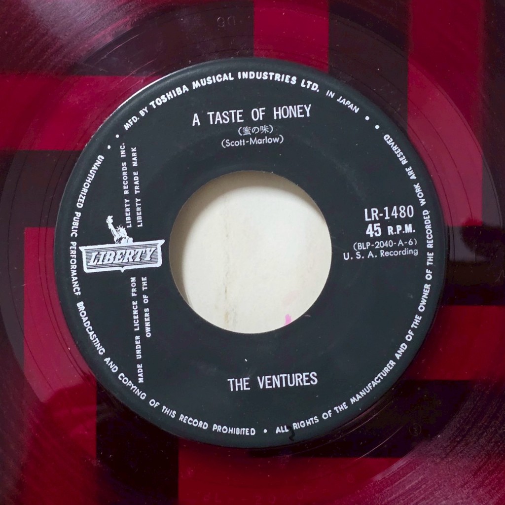 [ร้านค้าจัดส่งไว] แผ่นเสียง The Ventures : A Tate of Honey / No Matter What Sape 1LP Vinyl 7"