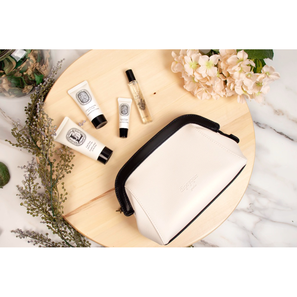 Diptyque Qatar Airways business class amenity kit