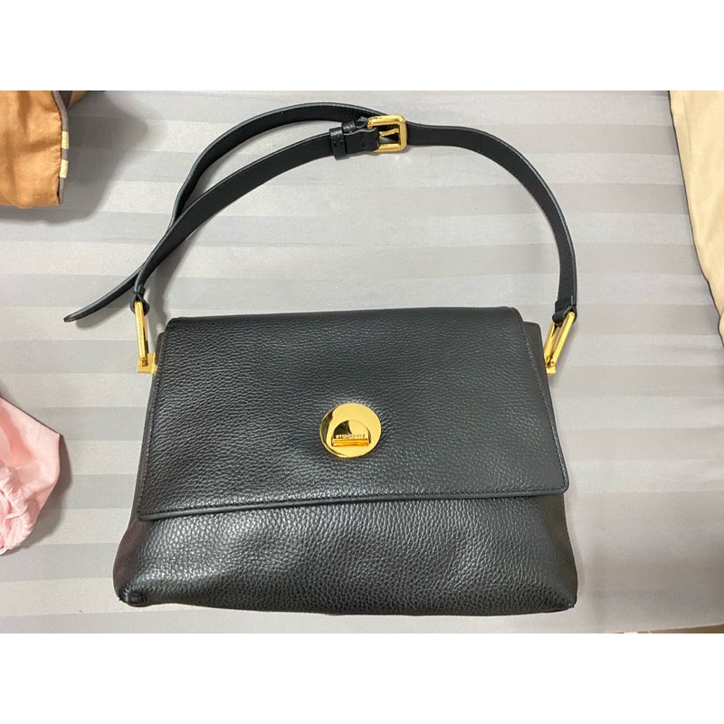 COCCINELLE LIYA สี NOIR มือสอง ไม่เคยใช้งาน