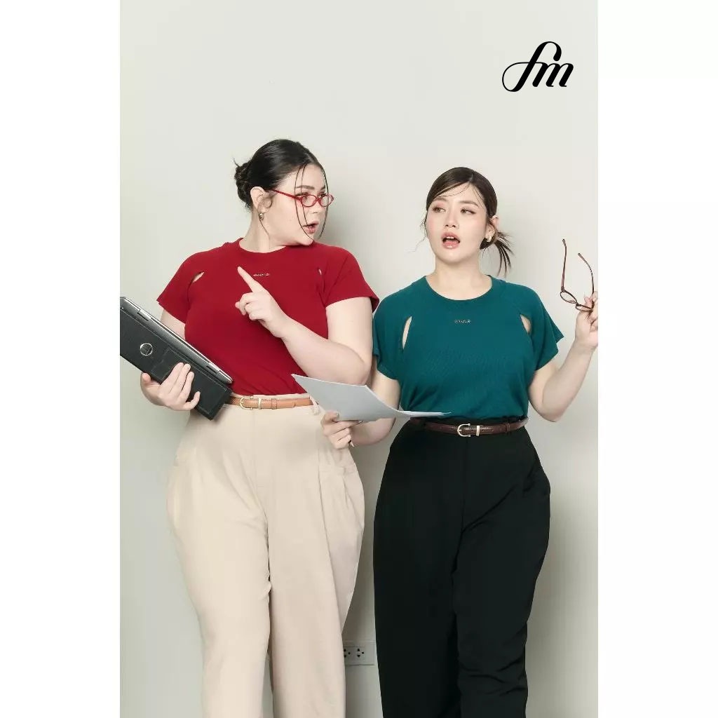 เสื้อแขนสั้นเว้าแขน Cut-Out Tee #FMBL-E2T257