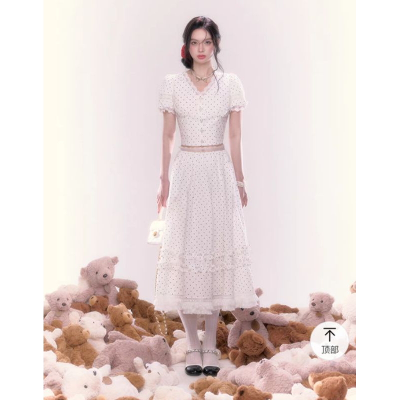 ชุดเซ็ทงานไฮเอนด์ นำเข้าสไตล์เกาหลี เสื้อ+กระโปรงยาว