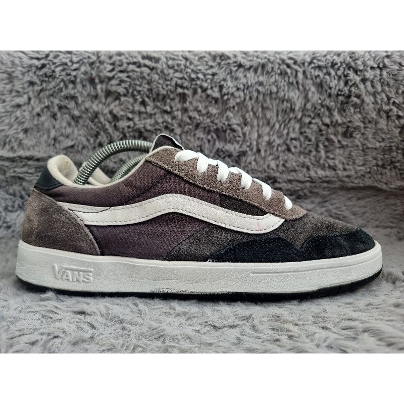 Vans size 43 ยาว 28 cm (รองเท้ามือสอง)