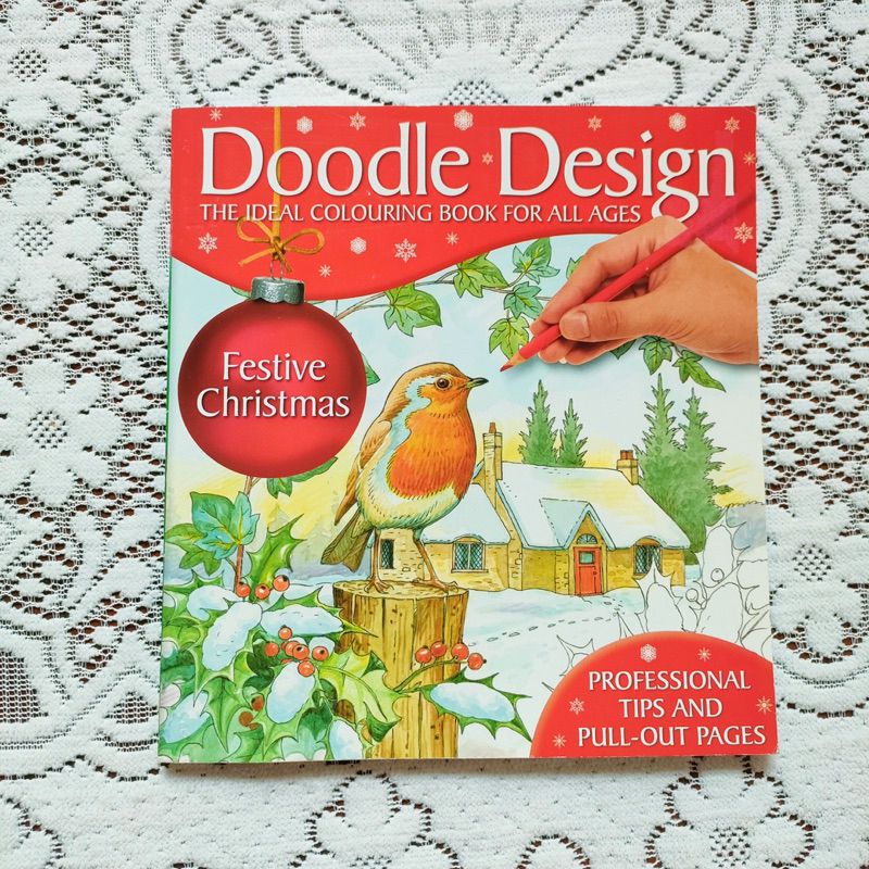 หนังสือระบายสีฉบับเทศกาลคริสมาสต์ Doodle design the ideal colouring book for all ages festival chris