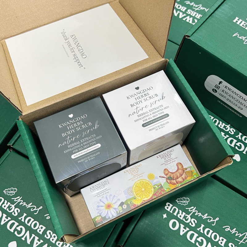 สครับกวางดาวล๊อตใหม่ล่าสุด‼️ของแท้  สูตรคอร์ดเจ้าสาว ผิวนุ่ม ขาวใส ยกเซทได้2กระปุก แถม กระบู่ยกแซท ตามภาพ