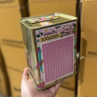 กระปุกออมสินปี๊บ รุ่นสูง 15 cm ตารางออม 100,000 ชมพู พร้อมสติกเกอร์ตกแต่ง