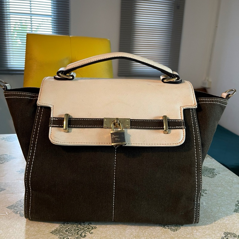 กระเป๋าแบรนด์Samantha vega แท้ 100%