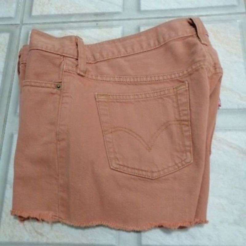 LEVI'S​ กางเกง​ขา​สั้น​สี​น้ำตาล​