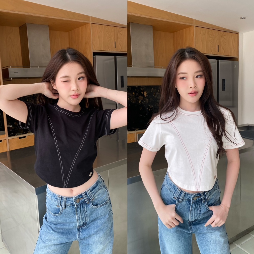 chuuchop(C8345)Ruby Crop Top เสื้อยืดครอปแขนสั้น ปักจี้โลโก้