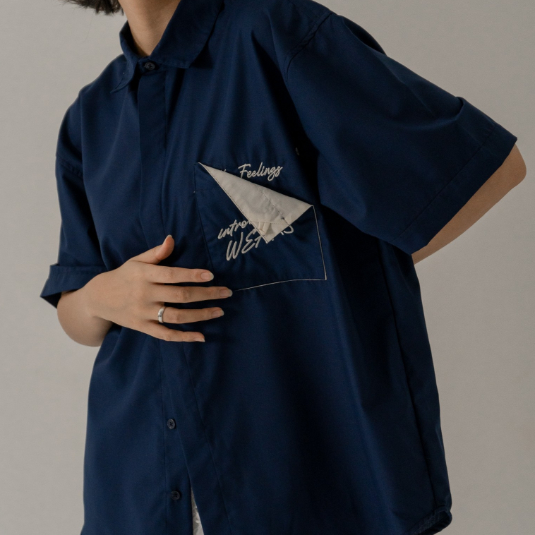 introvertwears | Hidden Feelings Shirt (3 Colours) เสื้อเชิ้ต โอเวอร์ไซส์ ผ้านุ่ม เบา สบาย
