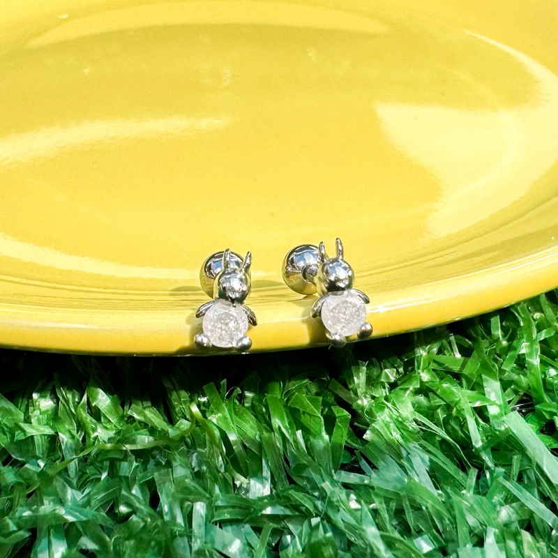 จิวต่างหูเกาหลี More Than Piercing: A281 Mini White Rabbit