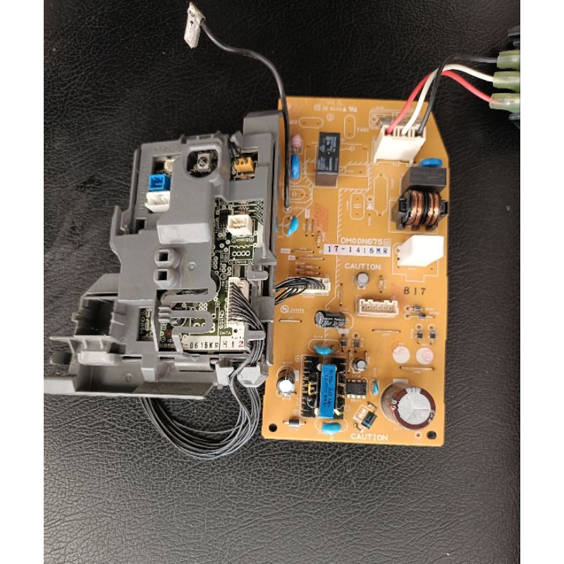 แผงวงจรคอยล์เย็นมิตซูบิชิ Mitsubishi-DM00N675(G)สินค้าใหม่ๆมือสองใช้งานได้100%