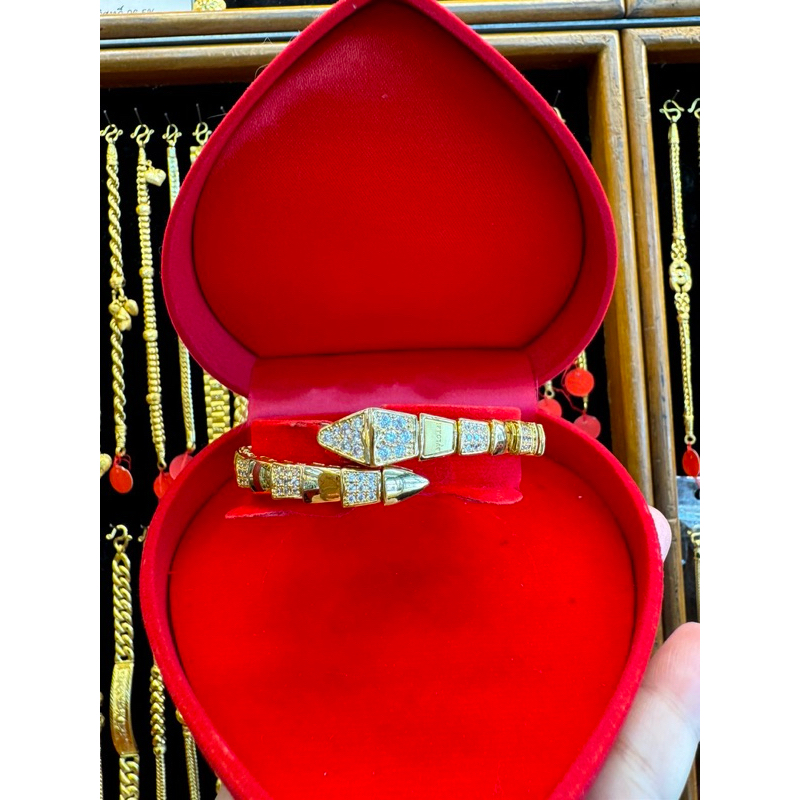 กำไลงู B.U.L.G.A.R.I บริสุทธิ์แท้ 96.5% น้ำหนัก 0.1 กรัม