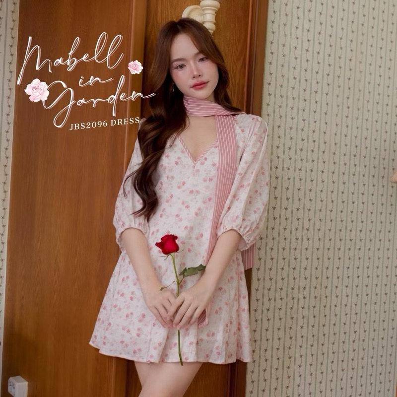 New with tag! Joobs studio #JBS2096 Mabell in Garden Dress size M