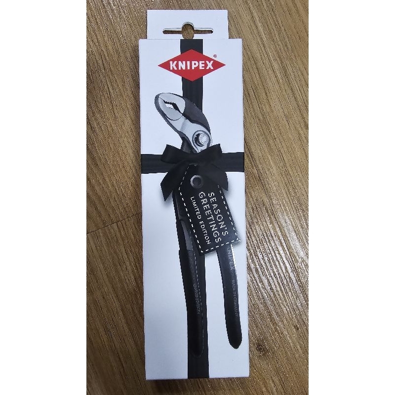 คีมคอม้า KNIPEX 180 mm (7 1/4") Cobra Water Pump Pliers 87 99 180 S01