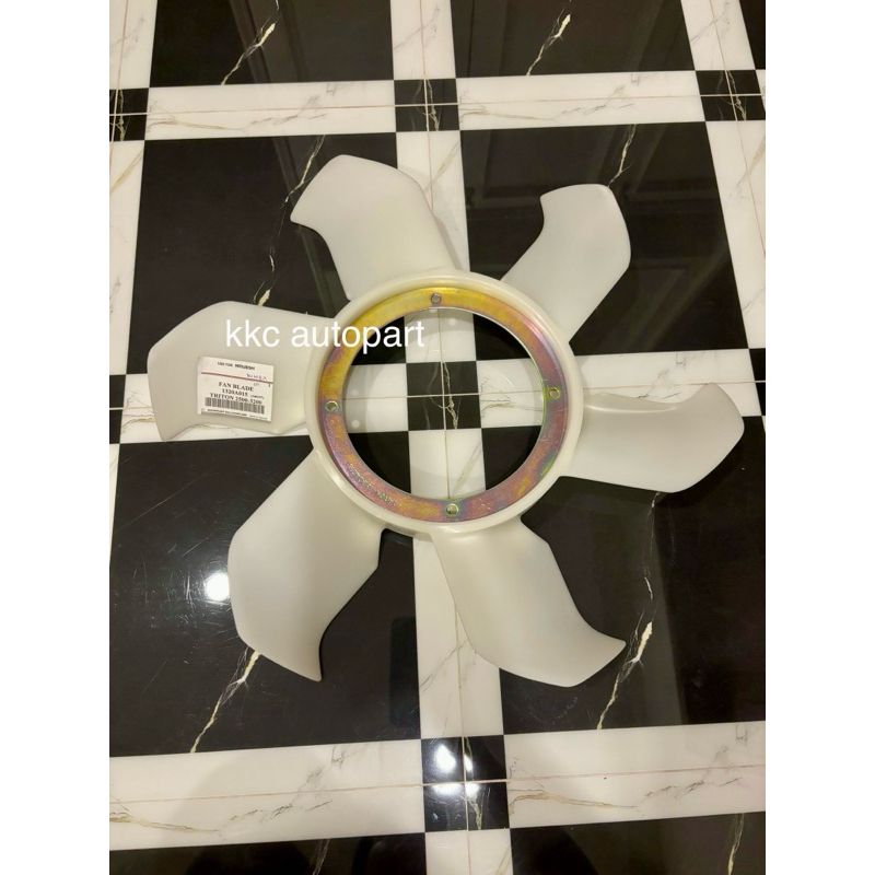 ใบพัดลมหม้อน้ำไทตัน MITSUBISHI TRITON 2500,3200 COM,4M40 DI-D