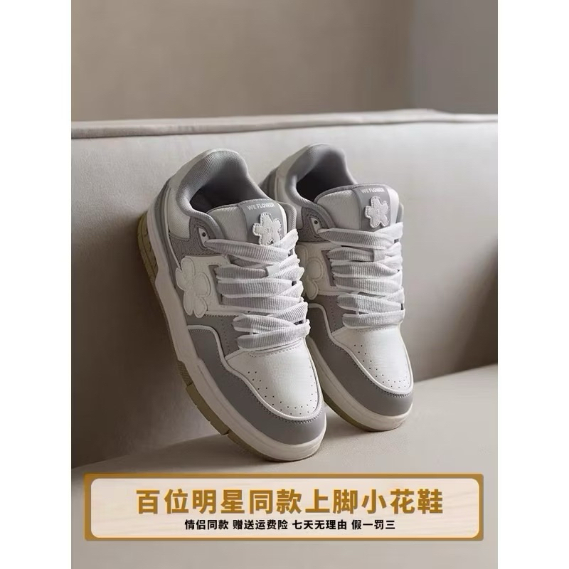 We flower รองเท้าแฟชั่นผู้หญิง สวยมากค่ะ พรีออเดอร์  | เลือกไซต์ทักแชทนะคะ