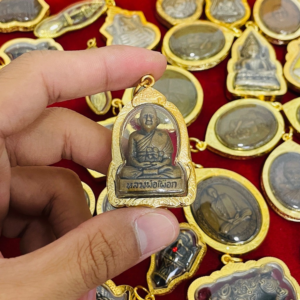AG-0615 หลวงพ่อเผือก วัดกิ่งแก้ว