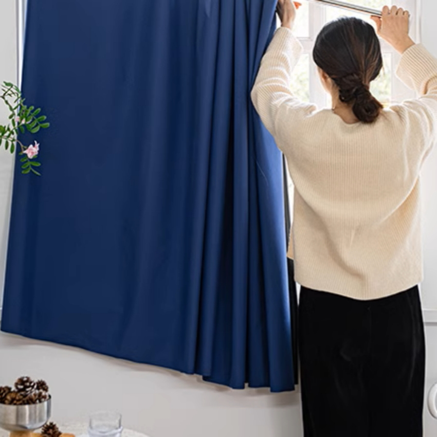 แนะนำ ผ้าม่าน ผ้าม่านกันแสงUV ผ้าม่าน กันแสง 100% ฉนวนกันความร้อน ผ้าม่านมินิมอลสไตล์ ม่านประตู ผ้าม่านตาไก่ สีดำ ⚡️พร้อมส่ง ราคาพิเศษ มีเก็บเงินปลายทาง