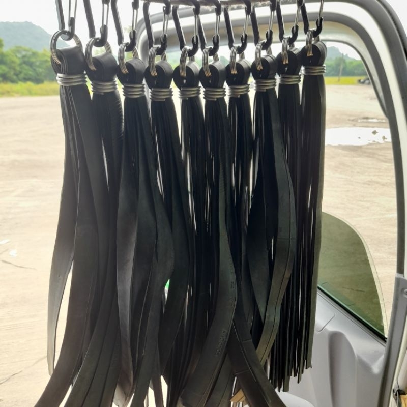 ยางปัดล้อเทรลเลอร์ยาว35-40เซนบังโคลนพลาสติกดำ(1pcs)